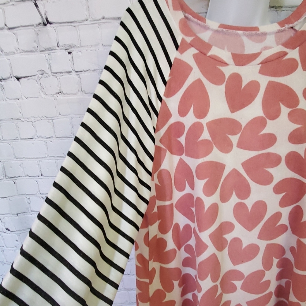 💖Valentine Top💖 - Picture 2 of 2